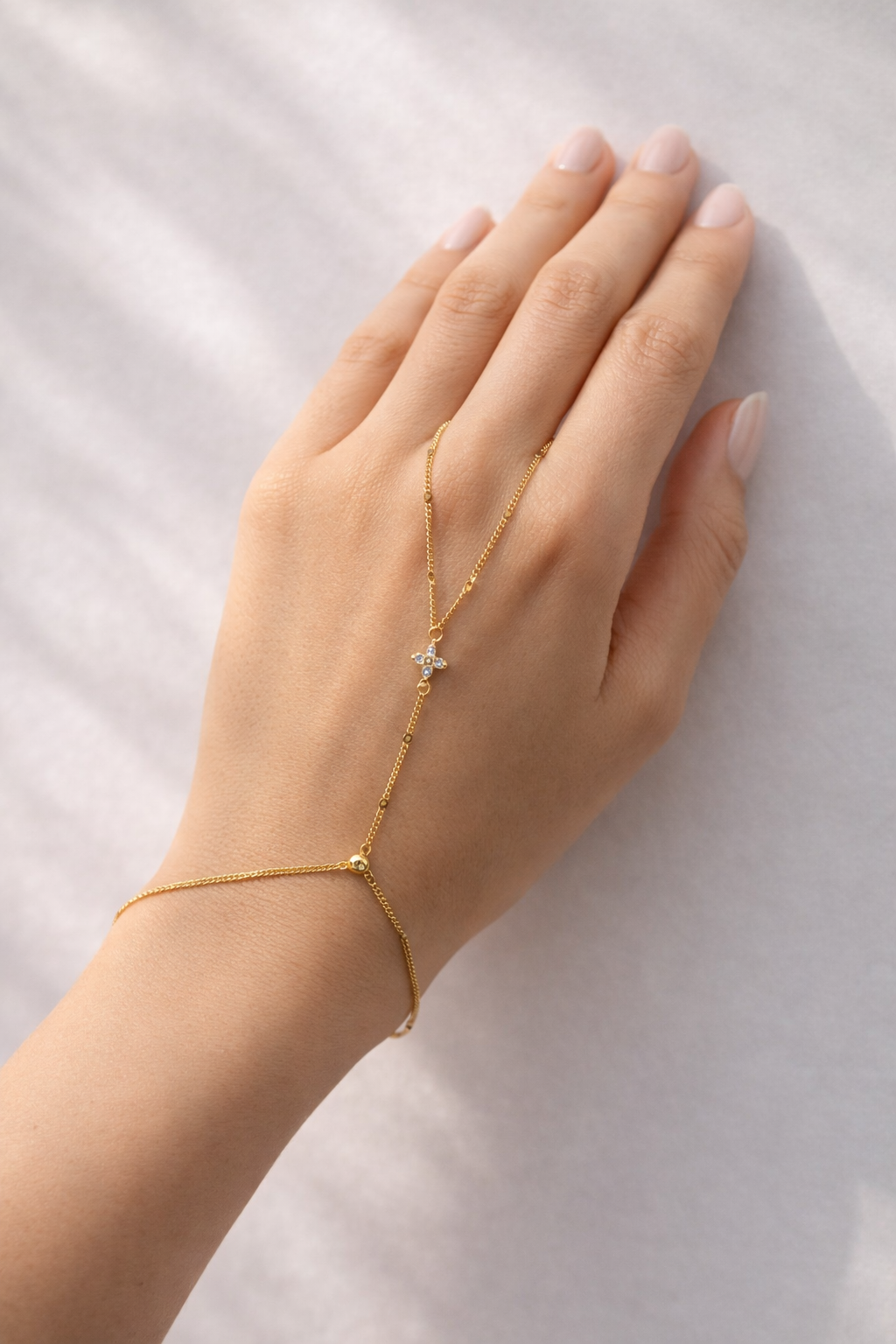 Chaine de main Hestia