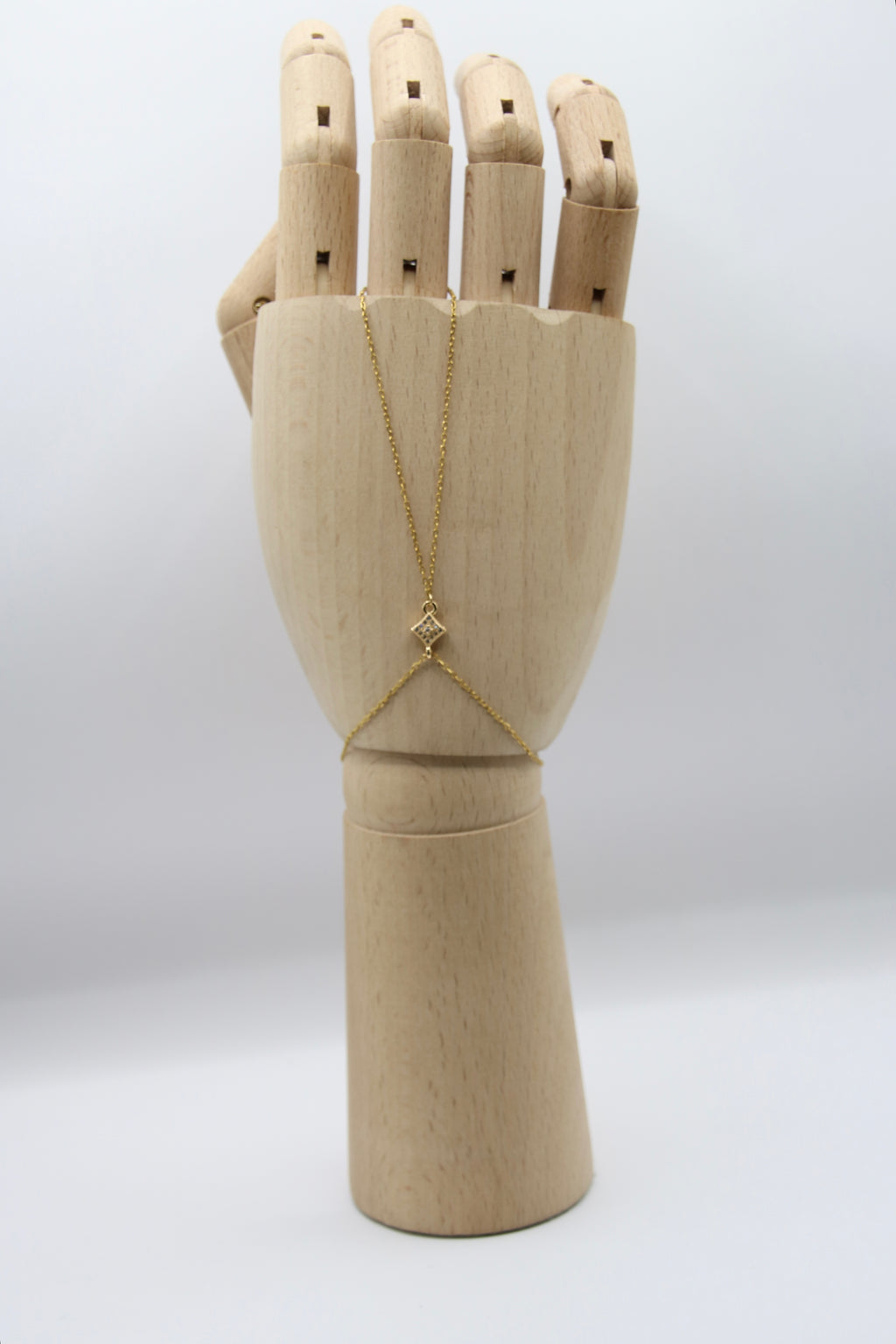 Bijoux de main Délas