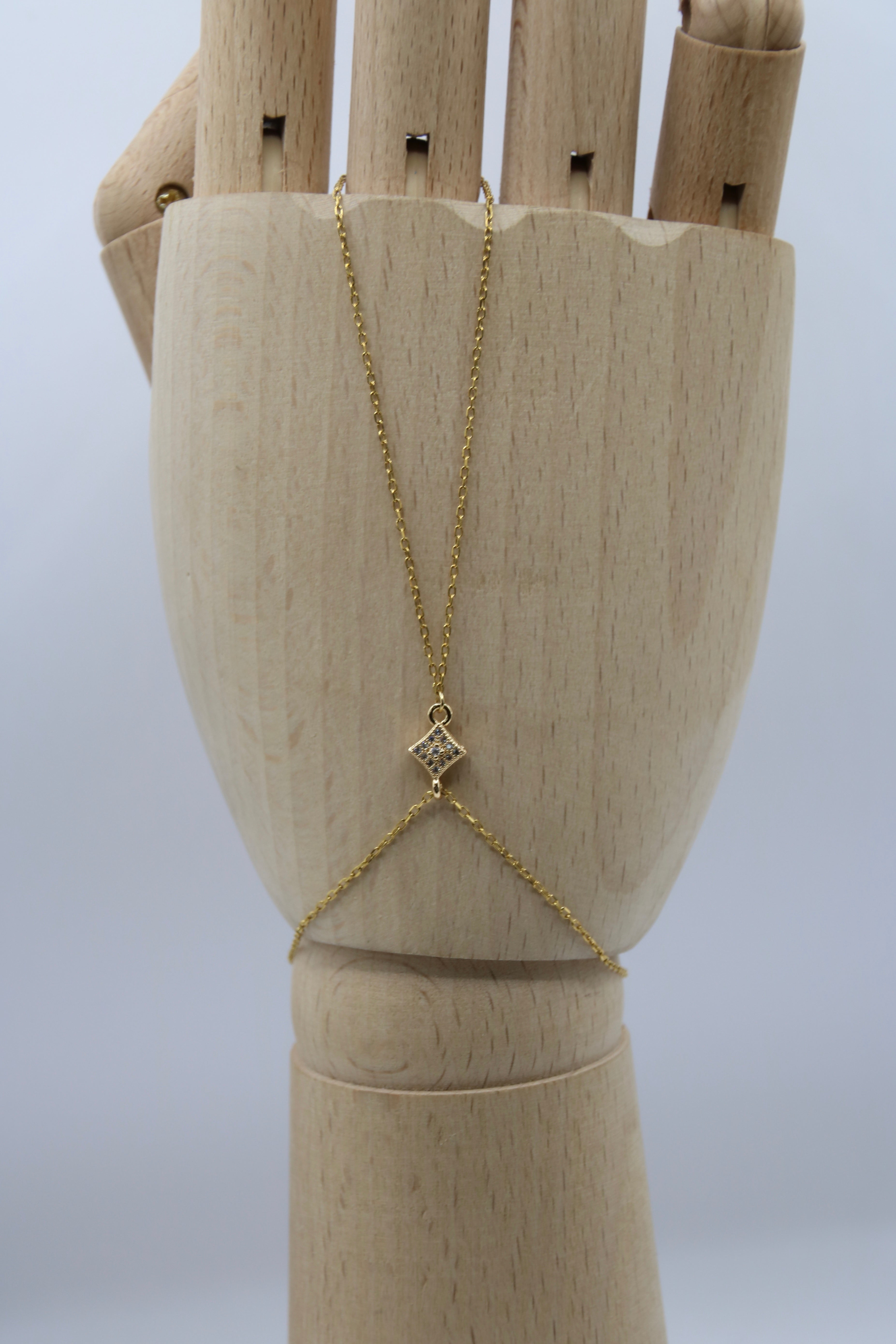 Bijoux de main Délas