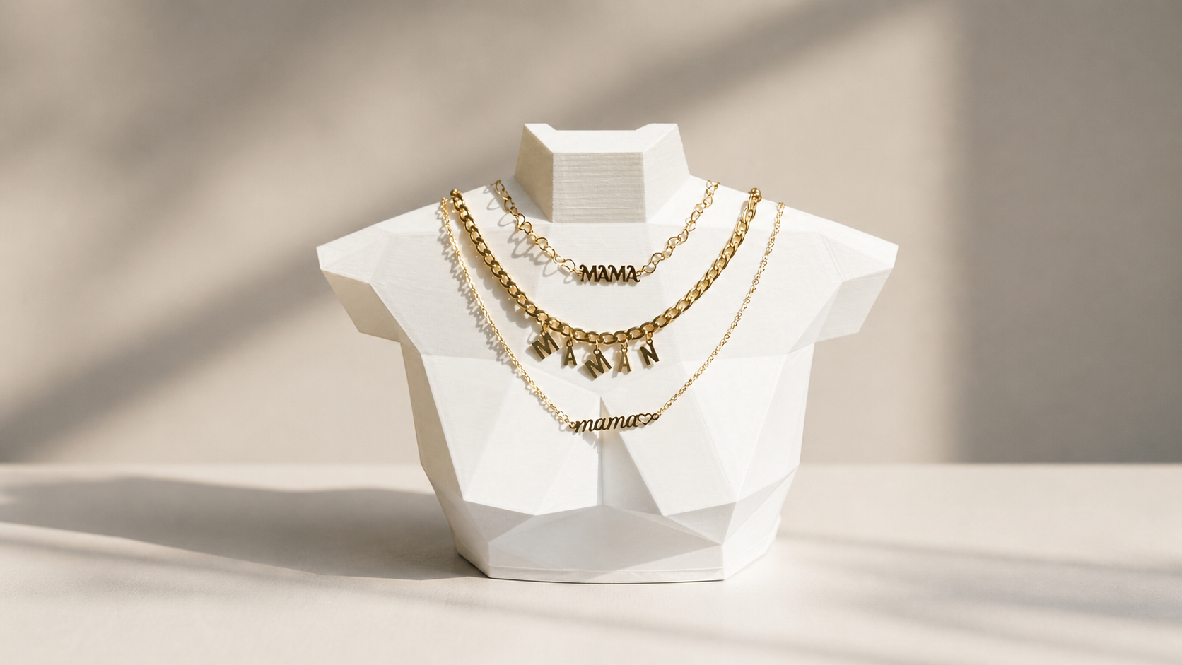 Collier Mama doré avec cœur – Collier fin personnalisé femme