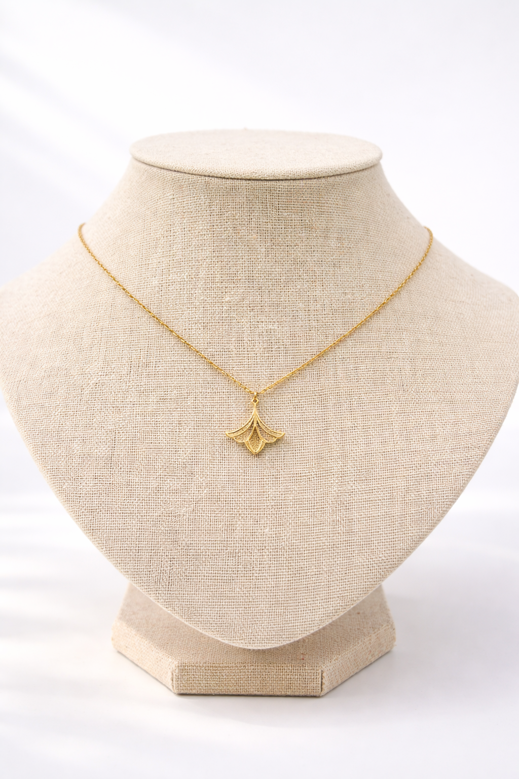 Collier Auxo